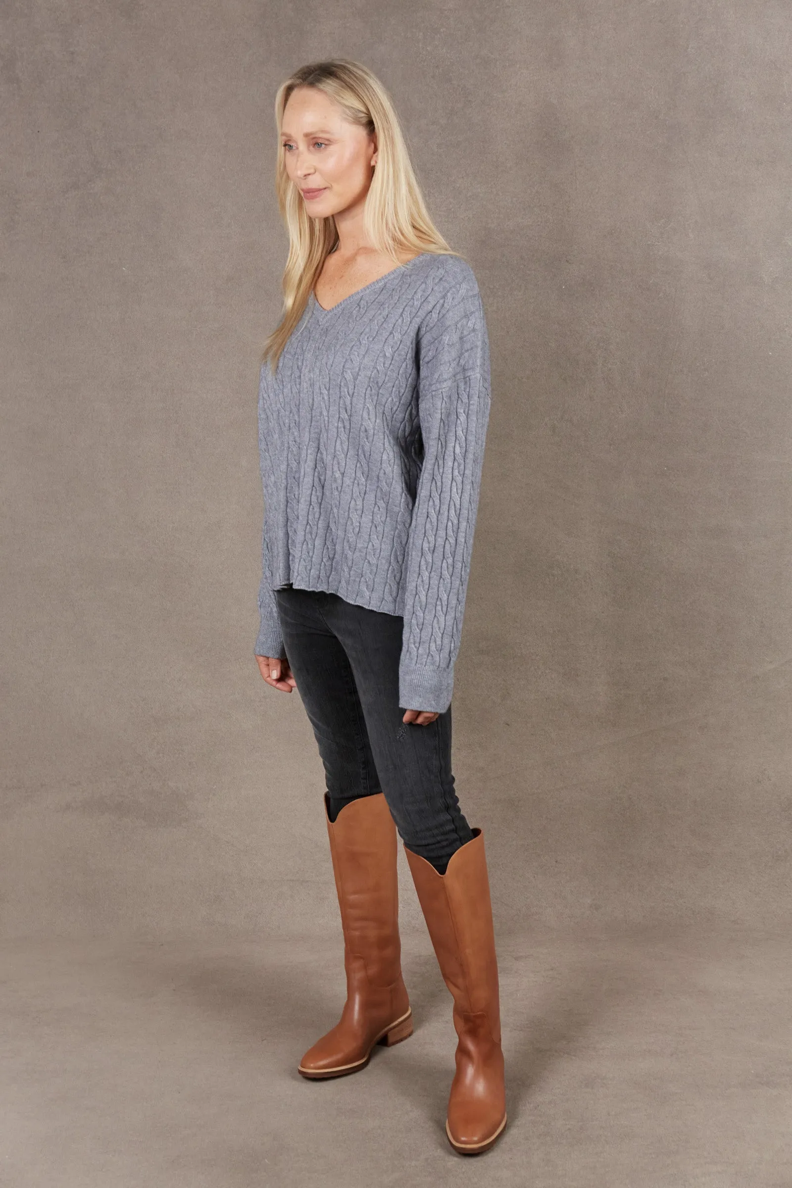 Alawa Cable Knit - Smoke