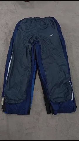 CR2426 Nike Track Trousers - 20 Pcs