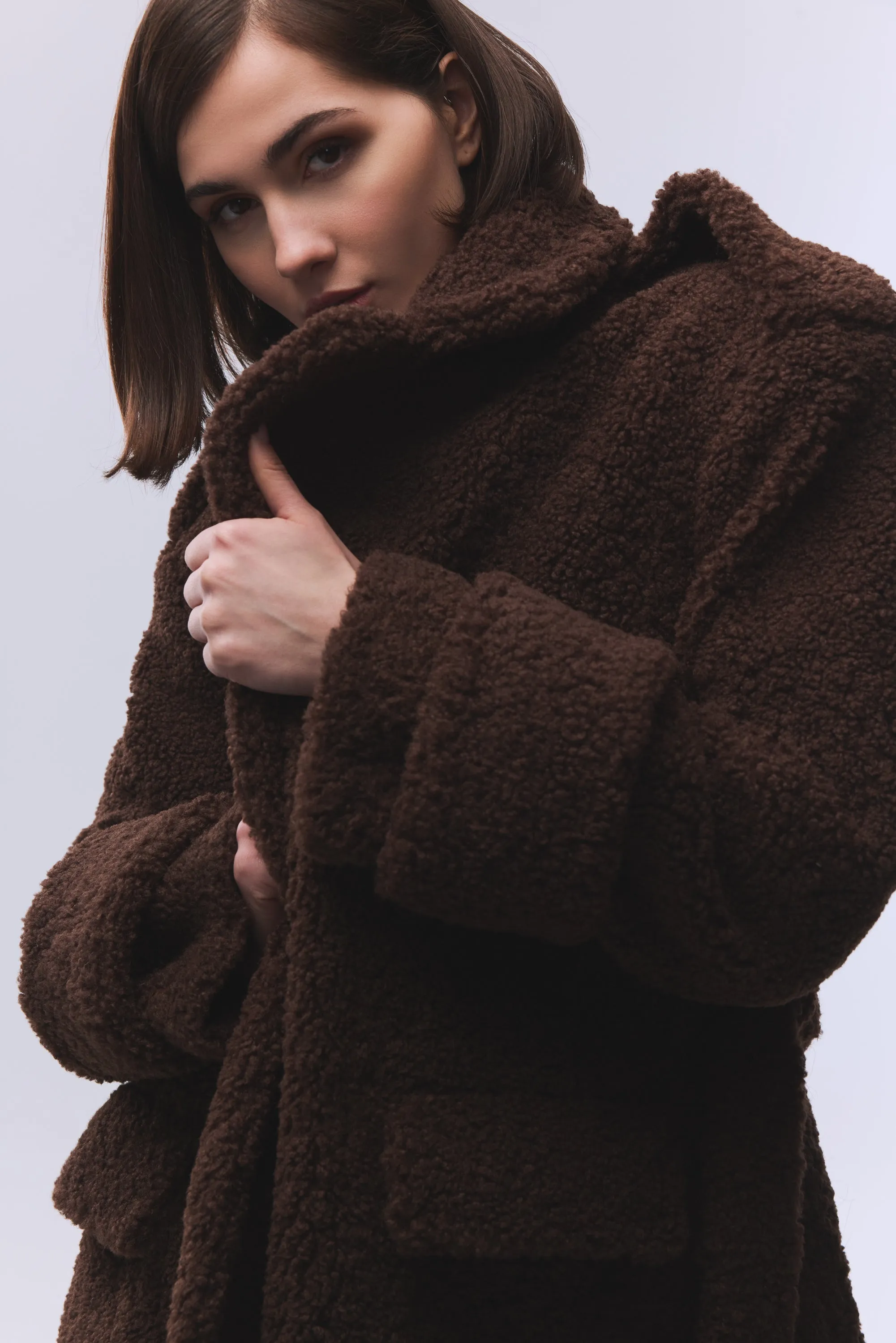 DARK BROWN TEDDY BELT-DETAILED COAT