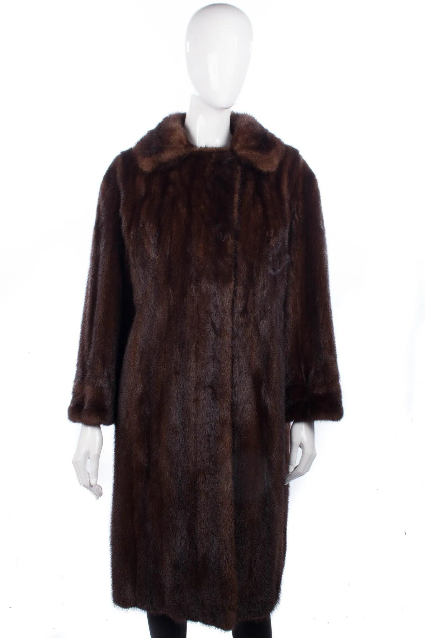 Lovely full length vintage M.Michaels ranch mink coat. Deep mahogany brown, very shiny