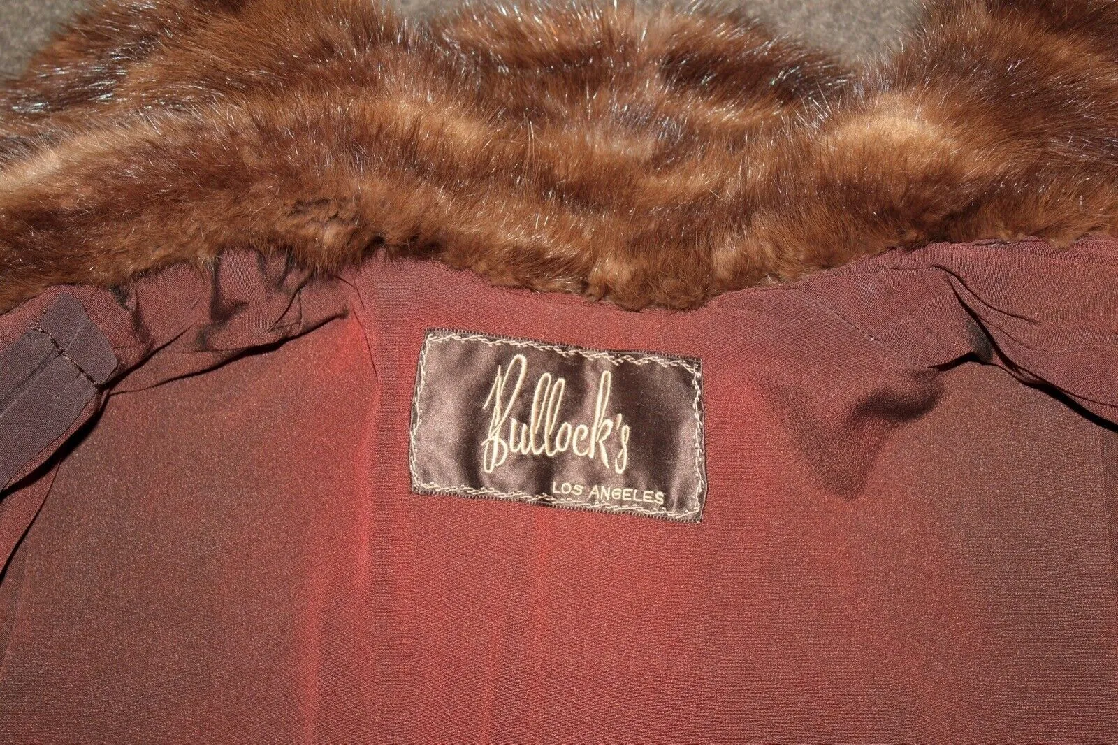 Vintage Natural Muskrat Fur Coat -L