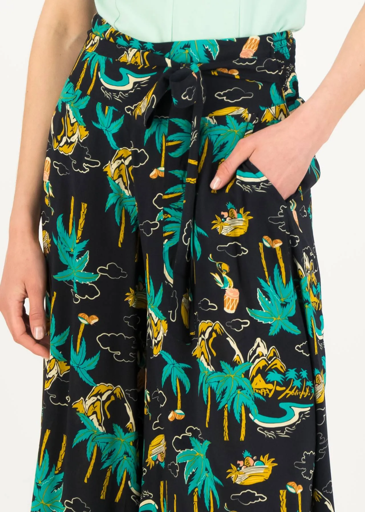 Wijdvallende broek met palmbomen | Blutsgeschwister flotte culottes hula holidays