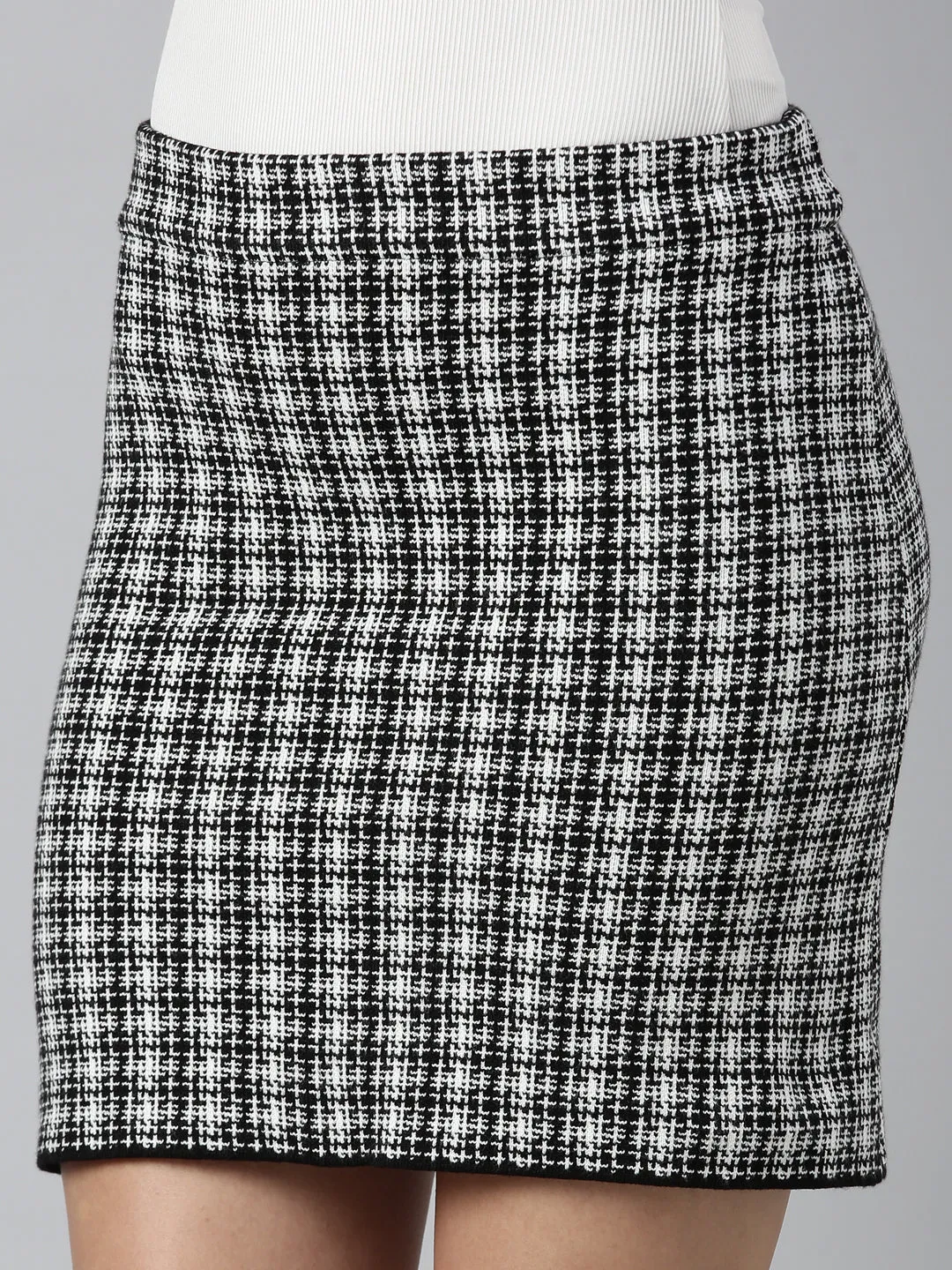 Women Abstract Black Pencil Mini Skirt