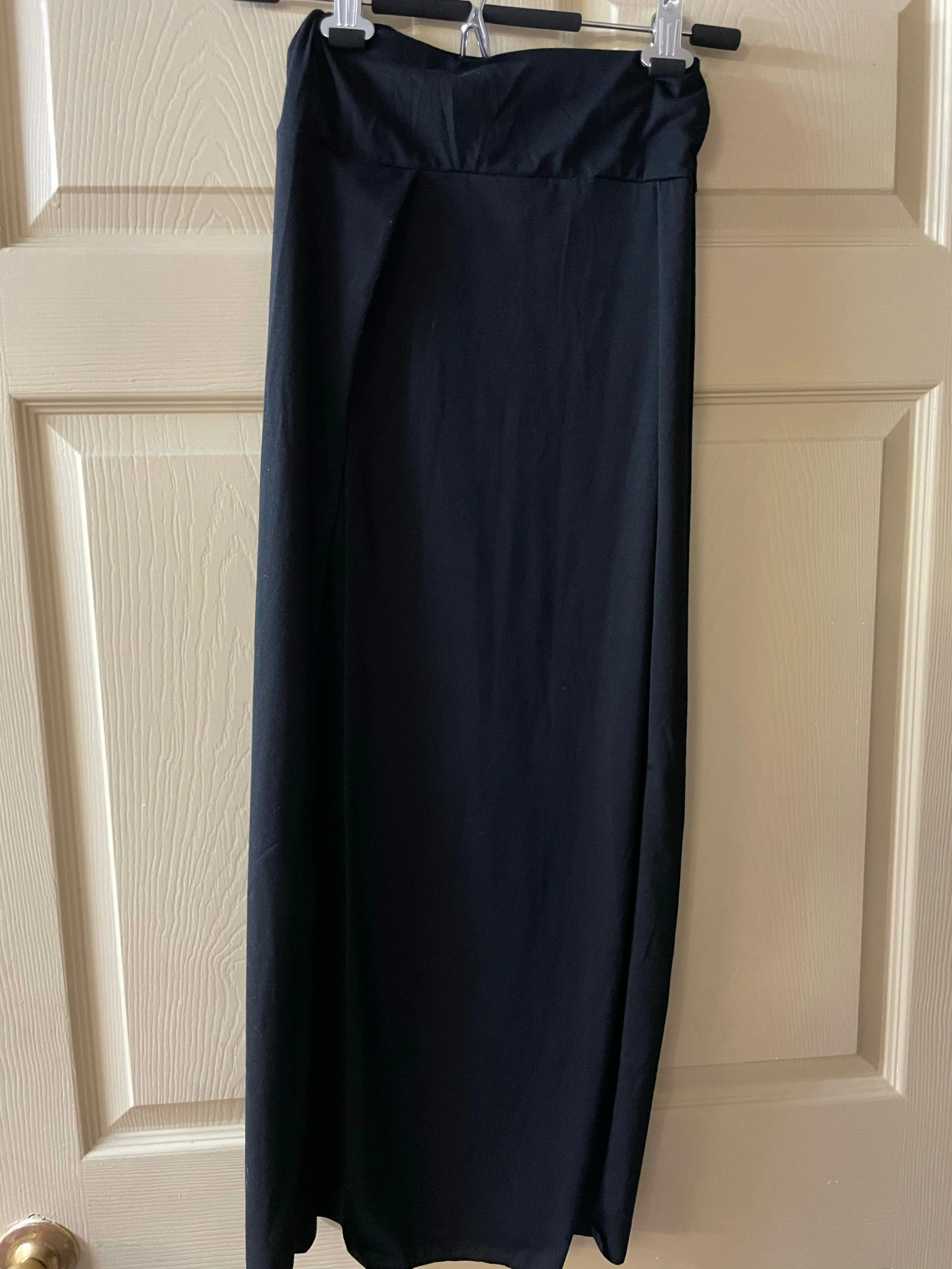 Womens Juniors Small Black Maxi Skirt Roll Band Elastic Waist Long Side Slits